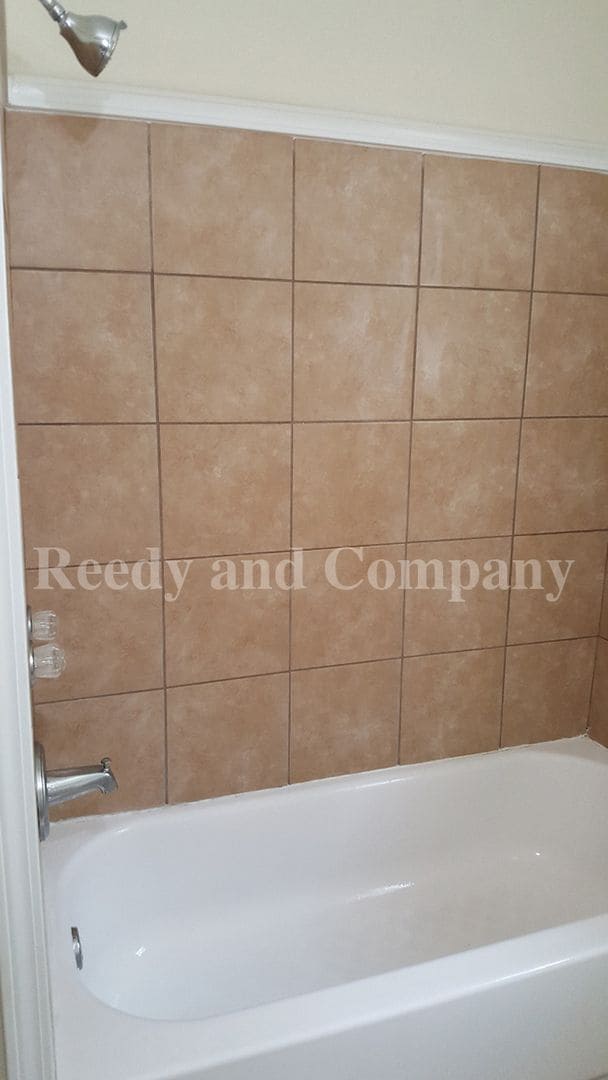 Building Photo - 1235 Dyer Pl