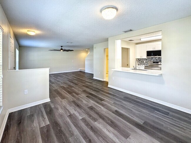 Building Photo - 5406 Fieldstone Dr