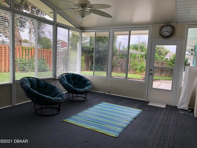 Building Photo - 3011 Princeton Ave