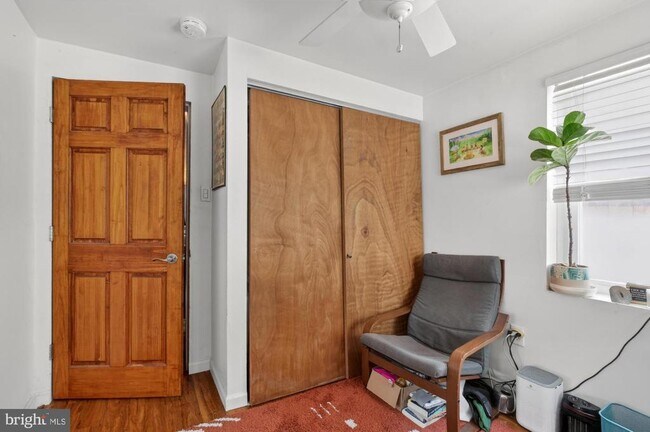 Building Photo - 2443 Amber St