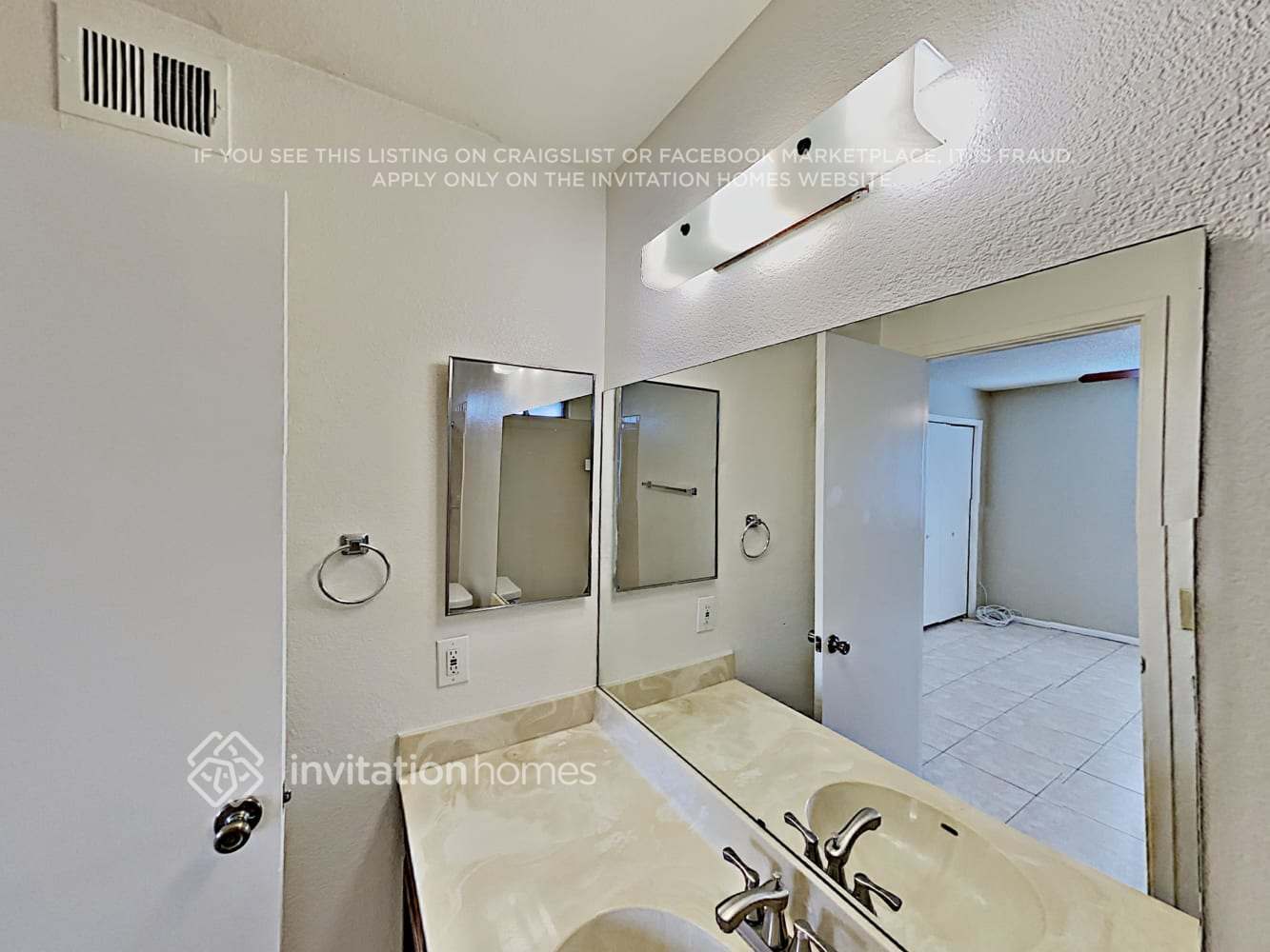 Building Photo - 1205 W Chilton St