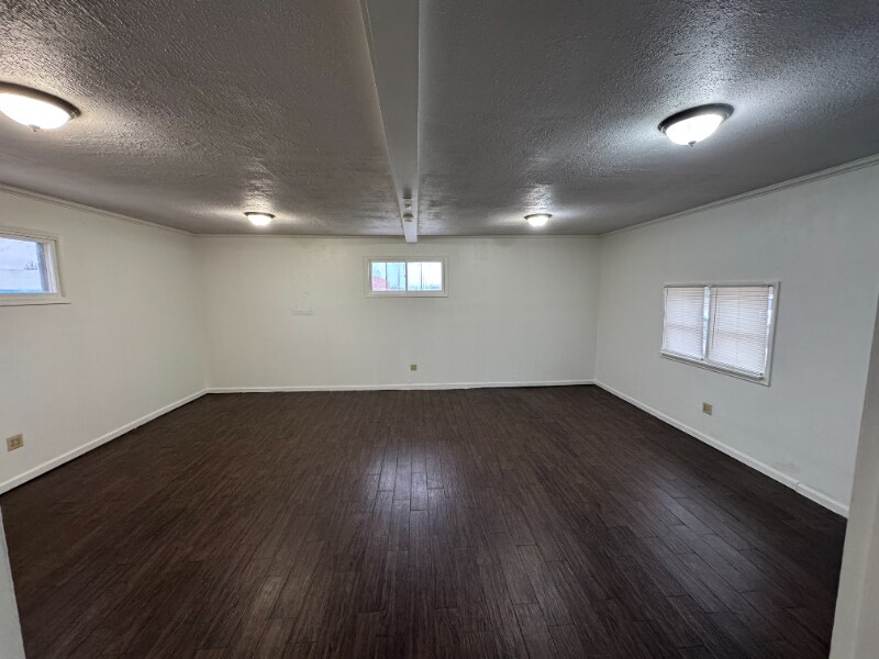 Building Photo - 10031 126th St