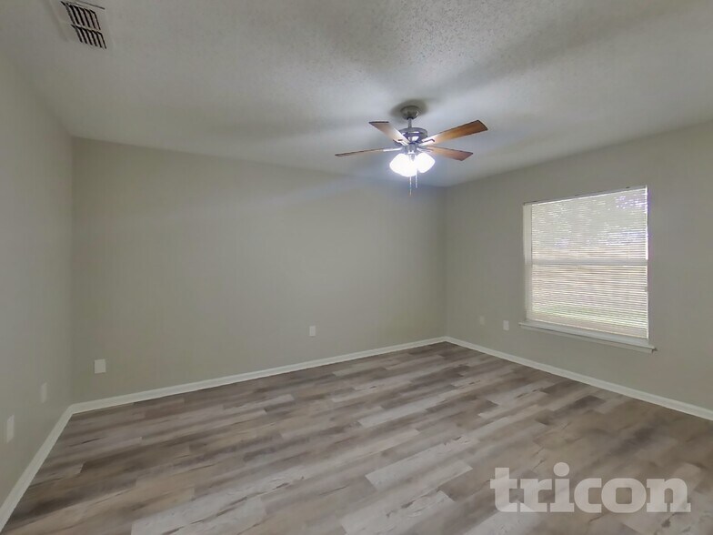 Building Photo - 10990 Sawtooth Oak Ct