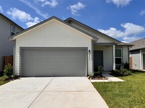 Building Photo - 25577 Balsamroot Dr