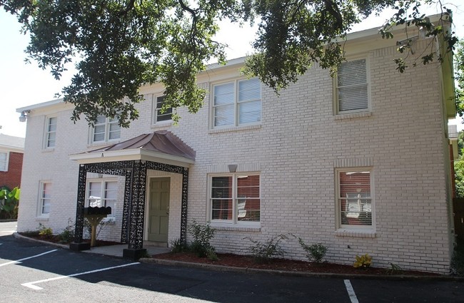 Primary Photo - Church Hill Apartments