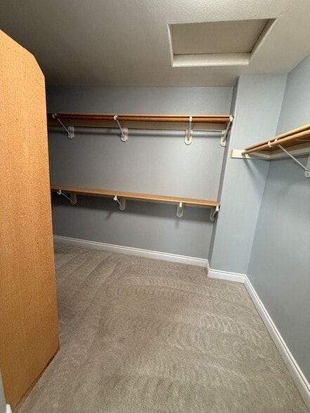 Building Photo - 6522 E 9th Ave