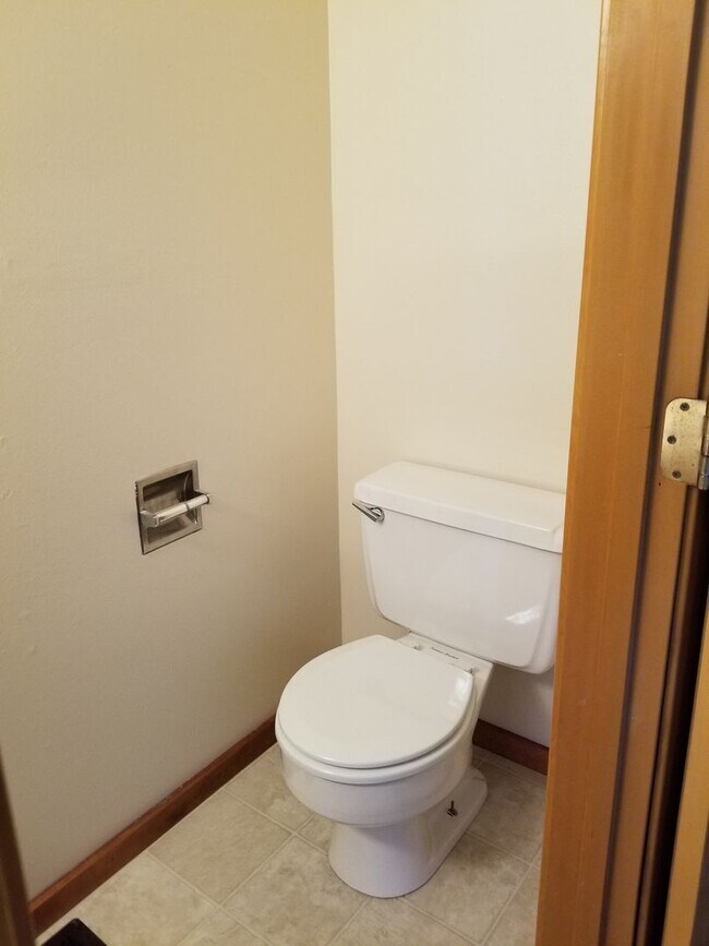 Building Photo - n601