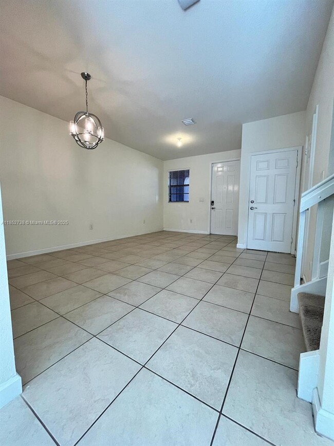 Building Photo - 159 SE 33rd Terrace