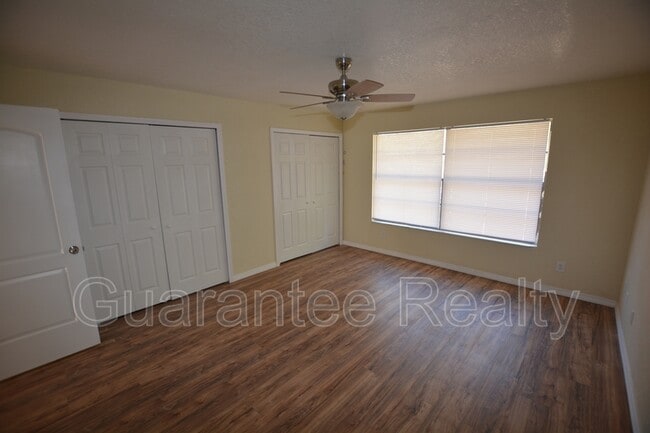 Building Photo - 808 Plum St