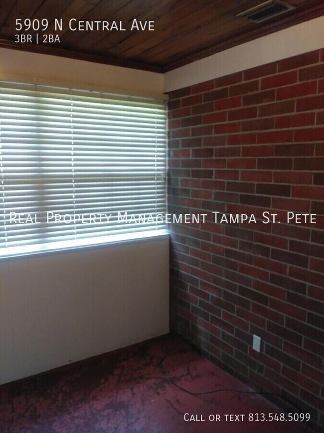 Building Photo - 5909 N Central Ave