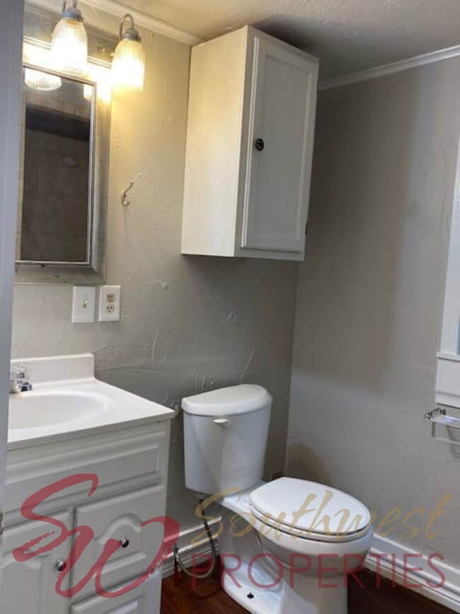 Building Photo - 1 Bedroom Garage Apartment — 1 Block from TSU (You Can’t Get Much Closer!)