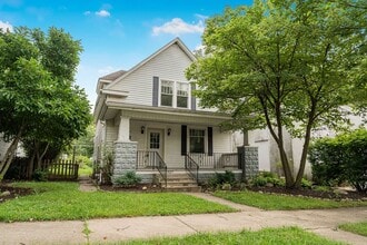Building Photo - 1837 Howell St