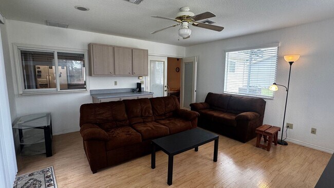 Building Photo - 11410 SW 85th Ct