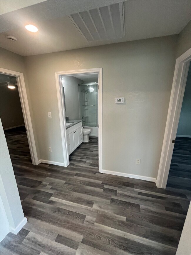 Building Photo - 316 E A St