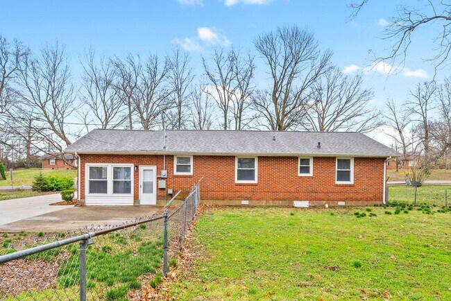 Building Photo - 2522 Timberwood Dr