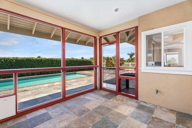 Building Photo - Beautiful Home in Gated Community