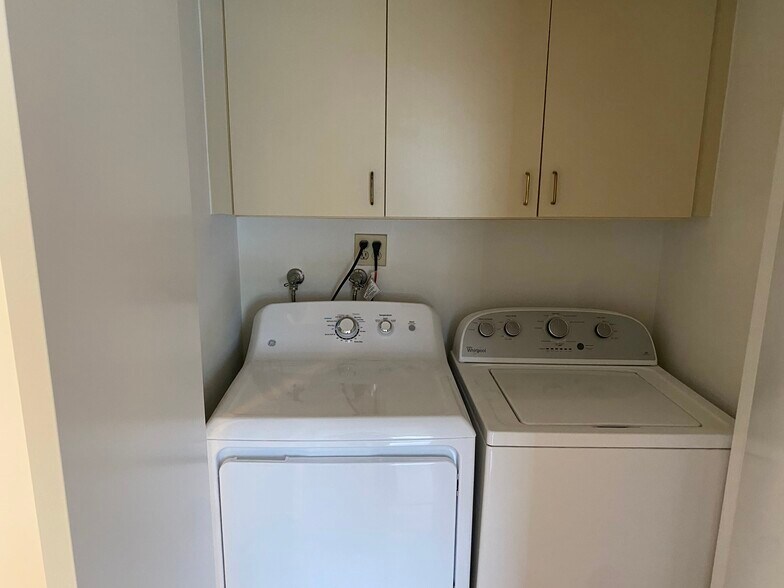 Laundry Room with Washer/Dryer - 308 E Valencia Ave