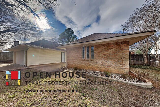 Building Photo - 2910 Old Mill Run, Grapevine