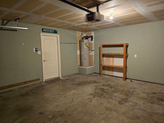Building Photo - 8205 3 Bars Dr