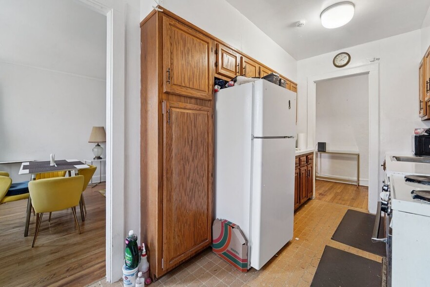 Building Photo - 69 Harney Rd