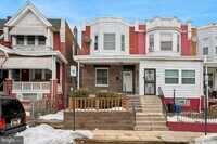 Building Photo - 5753 Hunter St