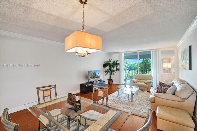 Building Photo - 370 NW 76th Ave