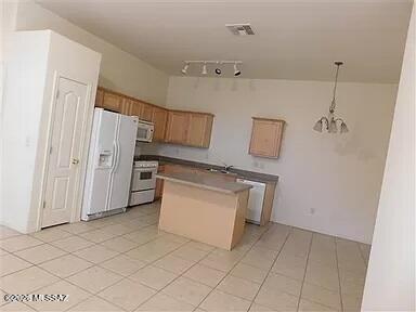 Building Photo - 6016 S Avenida Ribero