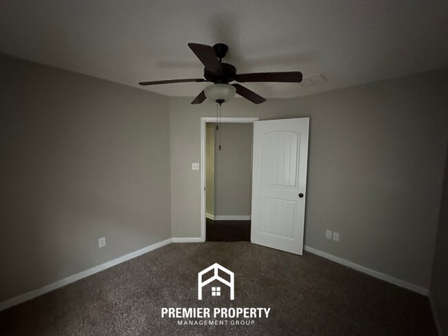Building Photo - Charming 3BR/2BA Bartlett Area Home | High Ceilings & Hardwood Floors