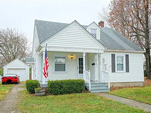 Charming Cape Cod outside; many updates inside - 703 N Central Ave