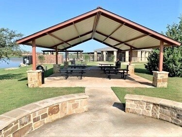Building Photo - 1217 River Oak Ln