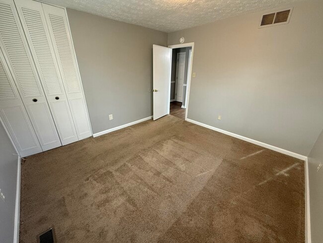 Building Photo - 2801 Winter Garden