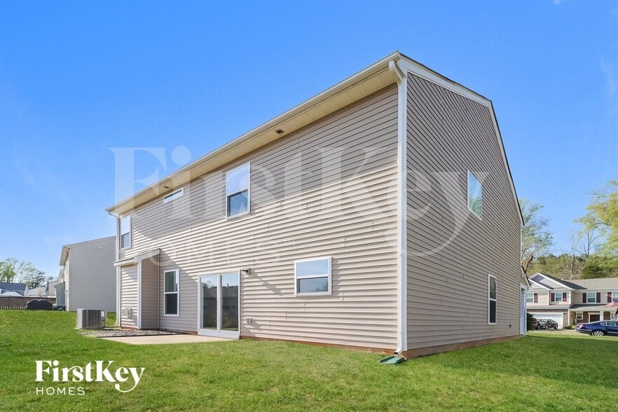 Building Photo - 114 Emperors Trl