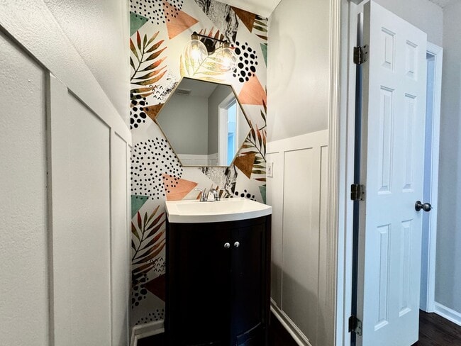 Building Photo - Ready NOW! A First-Time Rental in Ocean La...