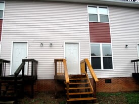 Building Photo - 545 12th Ave NE