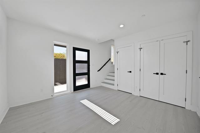 Building Photo - 7207 Mohawk Dr