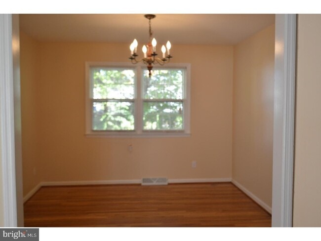 Building Photo - 2333 Taggart Ct
