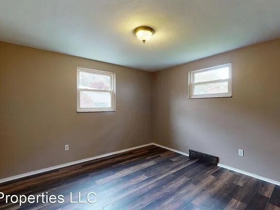 Building Photo - 149 Parkwood Rd