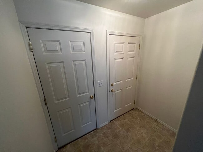 Building Photo - Spacious 2 Bed, 1.5 Bath in CDA!