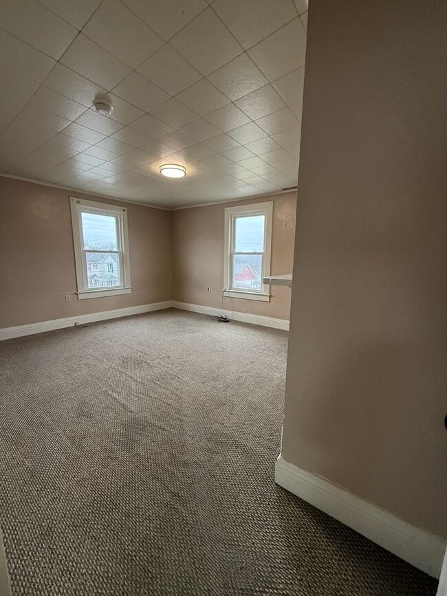 Building Photo - 914 Lawrence St