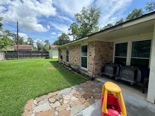 Building Photo - 5019 Timber Ridge St