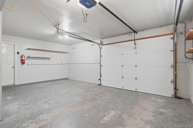 Building Photo - 17 Watkins Dr