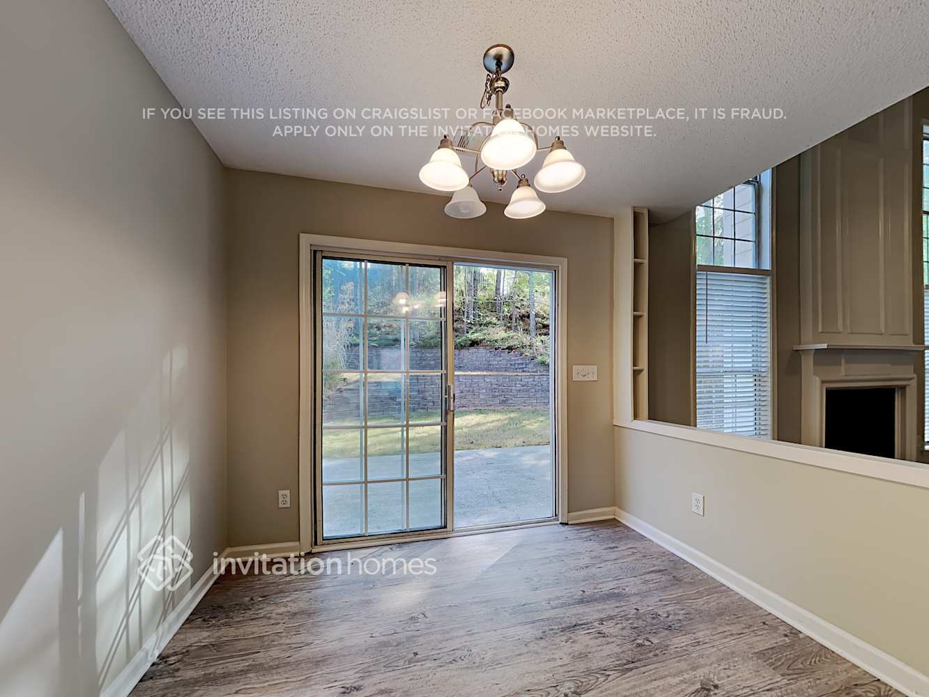 Building Photo - 3295 Ridgefair Dr
