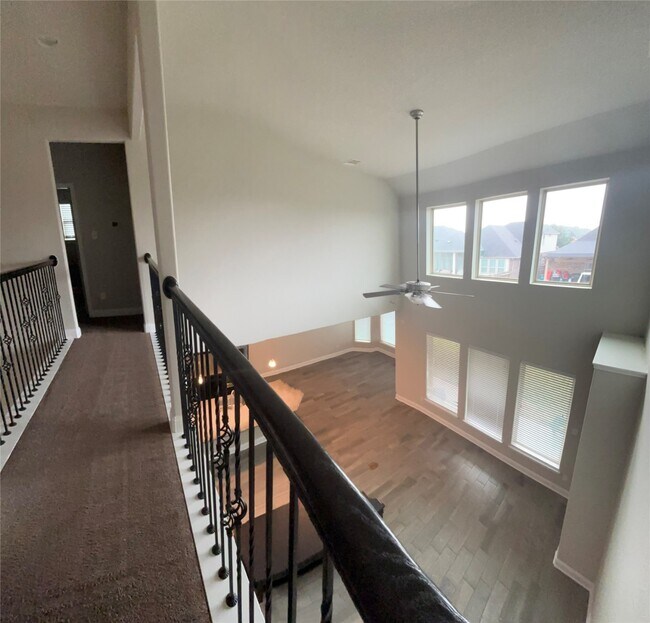 Building Photo - 14915 Gyrfalcon Fork