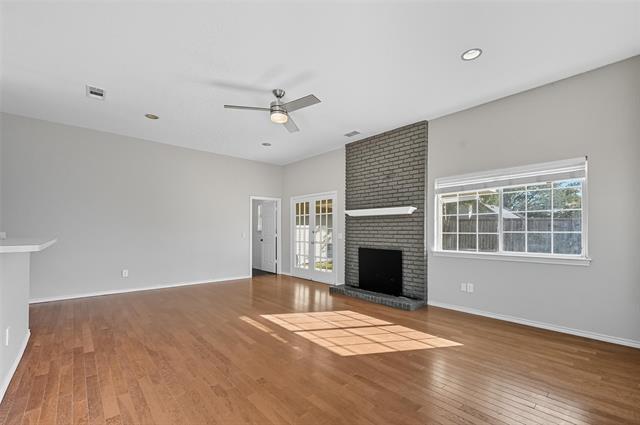 Building Photo - 2704 Picasso Pl