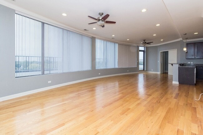 Building Photo - 4810 N Lavergne Ave