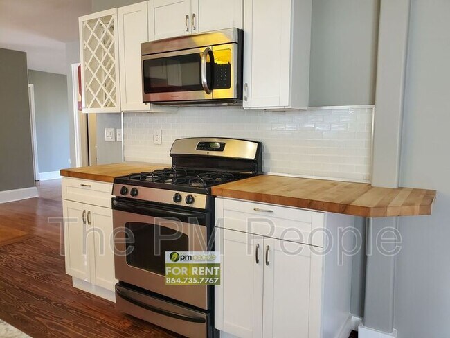 Building Photo - 303 McBee Ave
