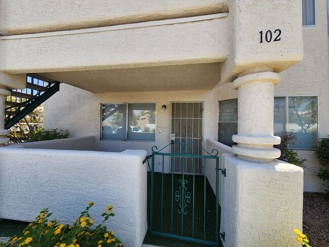 Primary Photo - Affordable Condo, Perfect Living Space, Ex...
