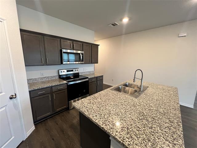 Building Photo - 2630 Fieldcrest Ln.