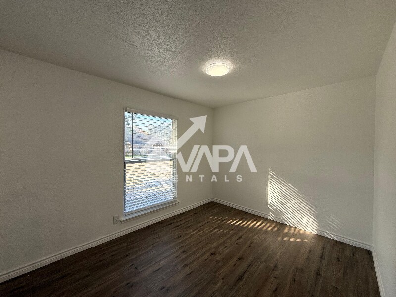 Building Photo - 6115 Lake Kemp St