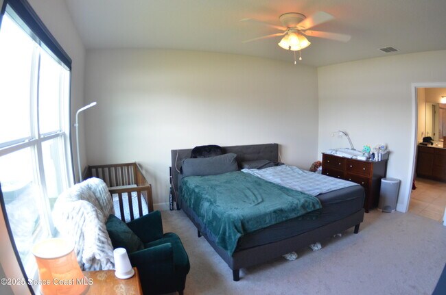 Building Photo - 125 Lavenna Ave